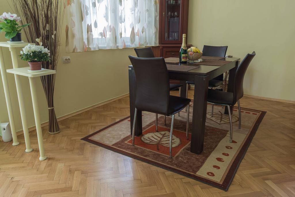 Sea Garden Plaza Apartment - Free Parking Burgas City Værelse billede